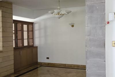 5 Bed Townhouse with En Suite at Convent Drive