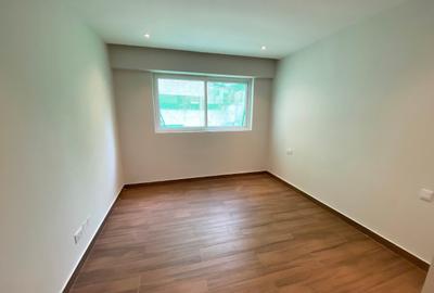 2 Bed Apartment with En Suite in Westlands Area - 3