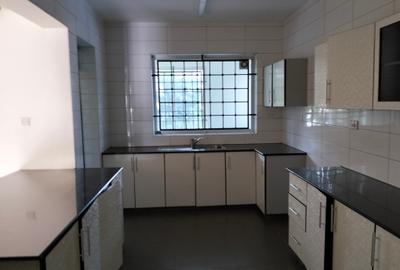 3 Bed Apartment with En Suite in Westlands Area