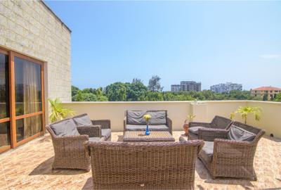 4 Bed Apartment with Swimming Pool at Links Road - 2
