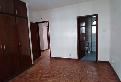 2 Bed Apartment with En Suite at Riverside Drive