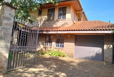 4 Bed House with En Suite in Spring Valley