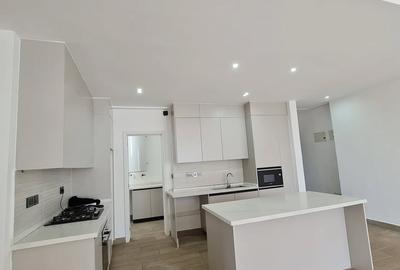 3 Bed Apartment with En Suite at Riverside Drive - 3