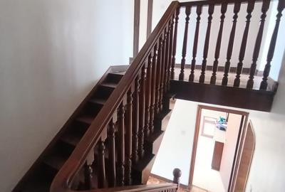 3 Bed Townhouse with En Suite in Kilimani - 4