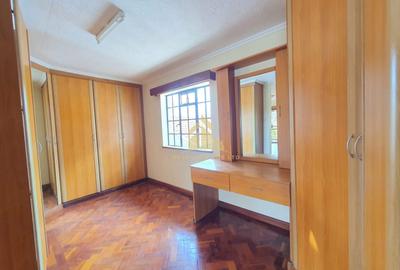4 Bed Townhouse with En Suite in Westlands Area - 3