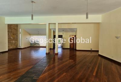 4 Bed House with En Suite in Runda - 3