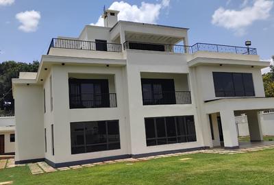 6 Bed House with En Suite at Loresho