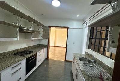 Serviced 2 Bed Apartment with En Suite in Westlands Area