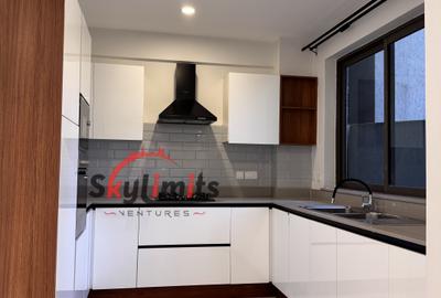 2 Bed Apartment with En Suite in Westlands Area - 4