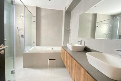 3 Bed Apartment with En Suite at General Mathenge