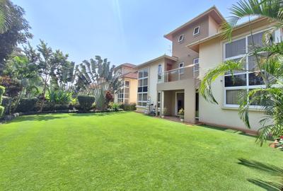 4 Bed Townhouse with En Suite at New Runda - 3