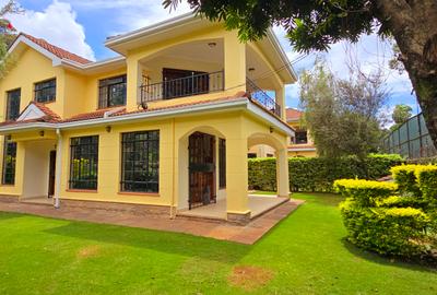 5 Bed Townhouse with En Suite at Chalbi Drive