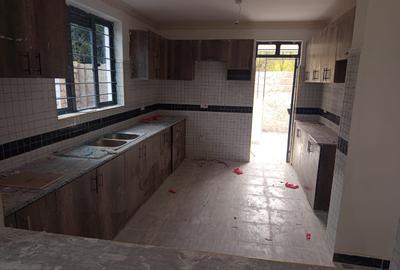 5 Bed Townhouse with Walk In Closet in Ongata Rongai - 2