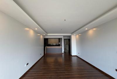 3 Bed Apartment with En Suite in Brookside