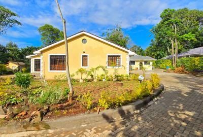 5 Bed House with En Suite in Loresho - 2