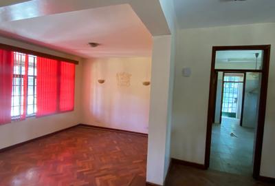 3 Bed Townhouse with En Suite in Karen - 4