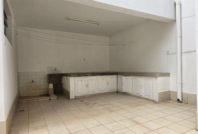 4 Bed House with En Suite in Spring Valley