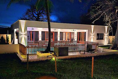 4 Bed Villa with En Suite in Diani - 2