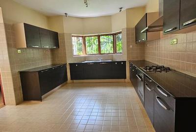 4 Bed Townhouse in Runda