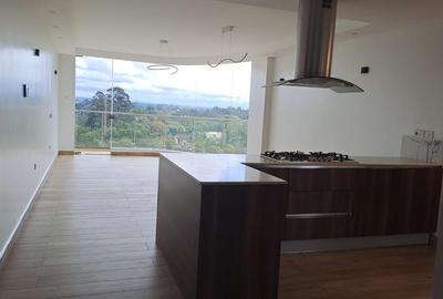 3 Bed Apartment with En Suite at Parklands