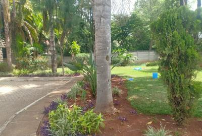 4 Bed House with En Suite in Karen - 2