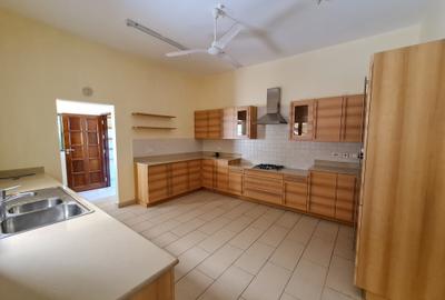 3 Bed Apartment with En Suite in Nyali Area