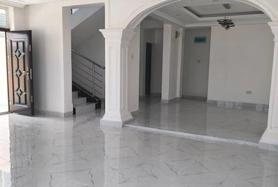 4 Bed House with En Suite in Kitengela - 4