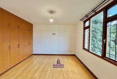 3 Bed Apartment with En Suite at Riverside Drive - 4