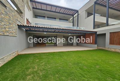 5 Bed House with En Suite in Kitisuru