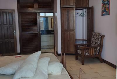2 Bed Apartment with En Suite at As77