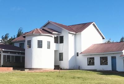 Furnished 10,226.05 ft² Commercial Property with Parking at Meru-Nanyuki Road - 2