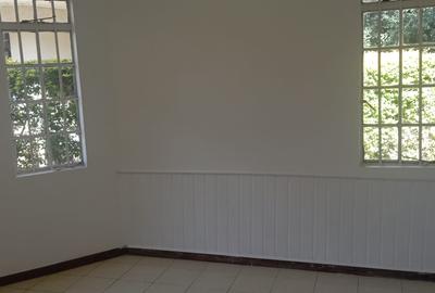 4 Bed Villa with En Suite in Spring Valley - 2