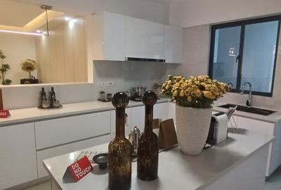 5 Bed Apartment with En Suite in Kilimani - 4