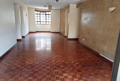 3 Bed Apartment with En Suite at Off Rhapta Road