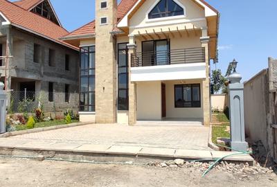 4 Bed House with En Suite in Kitengela - 2