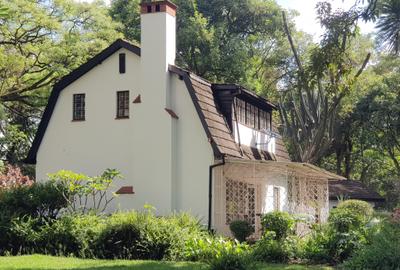 3 Bed House with En Suite at Rosslyn Lone Tree - 3