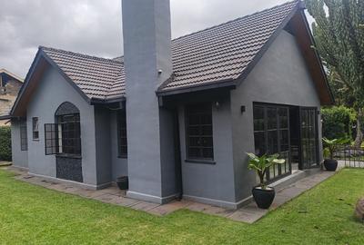 3 Bed House with Garden at Nyari - 3