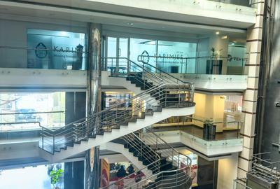 1,550 ft² Office with Service Charge Included in Westlands Area - 4