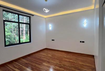 6 Bed House with En Suite at Marula Road - 4