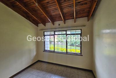 4 Bed House with En Suite in Runda