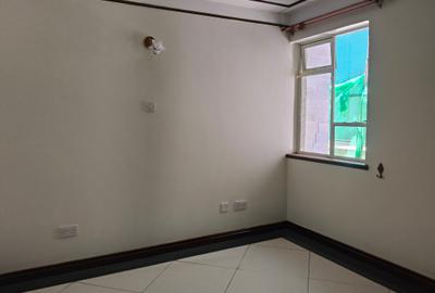 1 Bed Apartment with En Suite at School Lane - 3