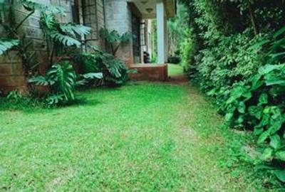 4 Bed Townhouse with En Suite at Lavington Green