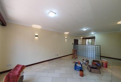 3 Bed Apartment with En Suite in Parklands - 3