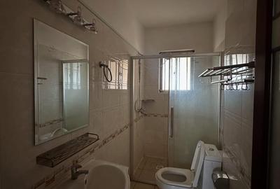 3 Bed Apartment with Gym in Kilimani - 4