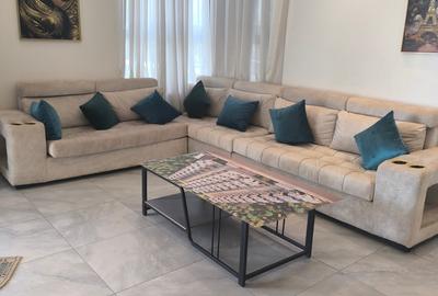 4 Bed Villa with En Suite at Eastern Bypass - 3
