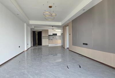 3 Bed Apartment with En Suite in Riverside - 3