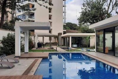 Serviced 2 Bed Apartment with En Suite in Lavington - 4