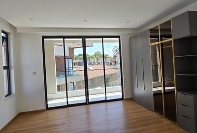 5 Bed Townhouse with En Suite at Isaac Gathanju Close - 4