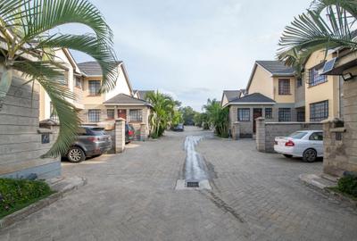 4 Bed Townhouse with En Suite in Athi River