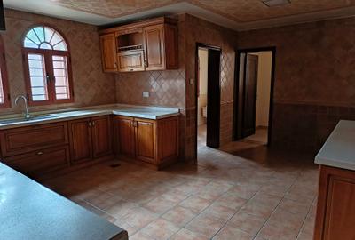 5 Bed House with En Suite at Kileleshwa